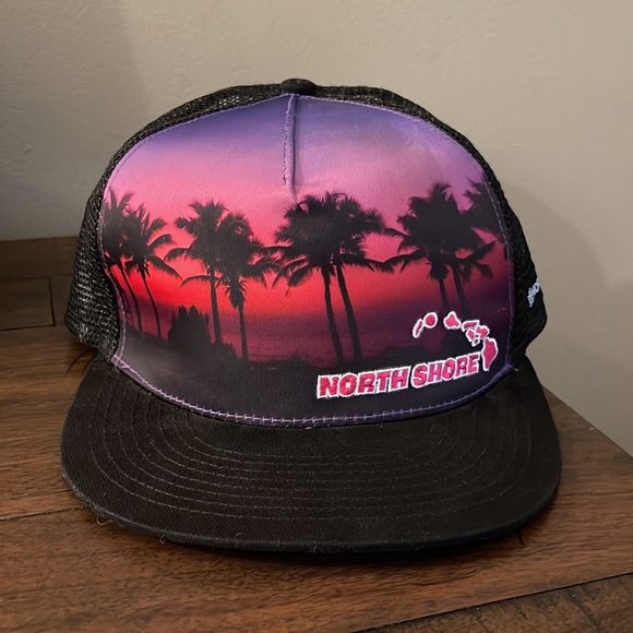 Sunrise Palms Hat- North Shore - Picture 4 of 7